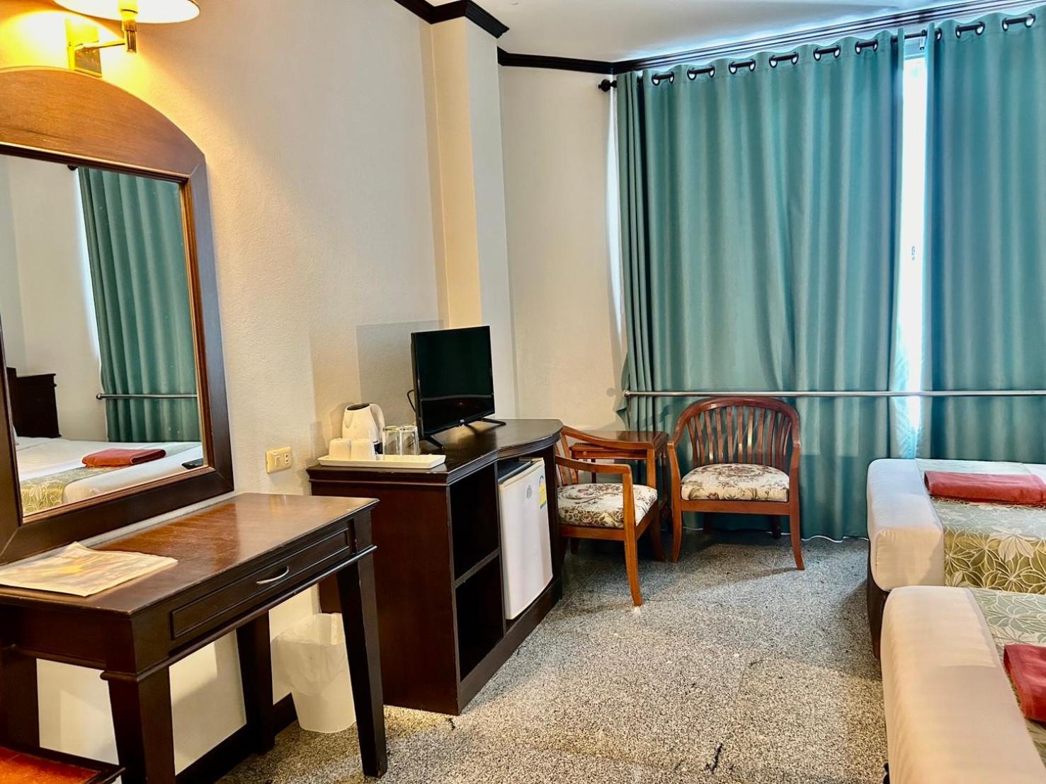 Green House Hotel Krabi town Esterno foto