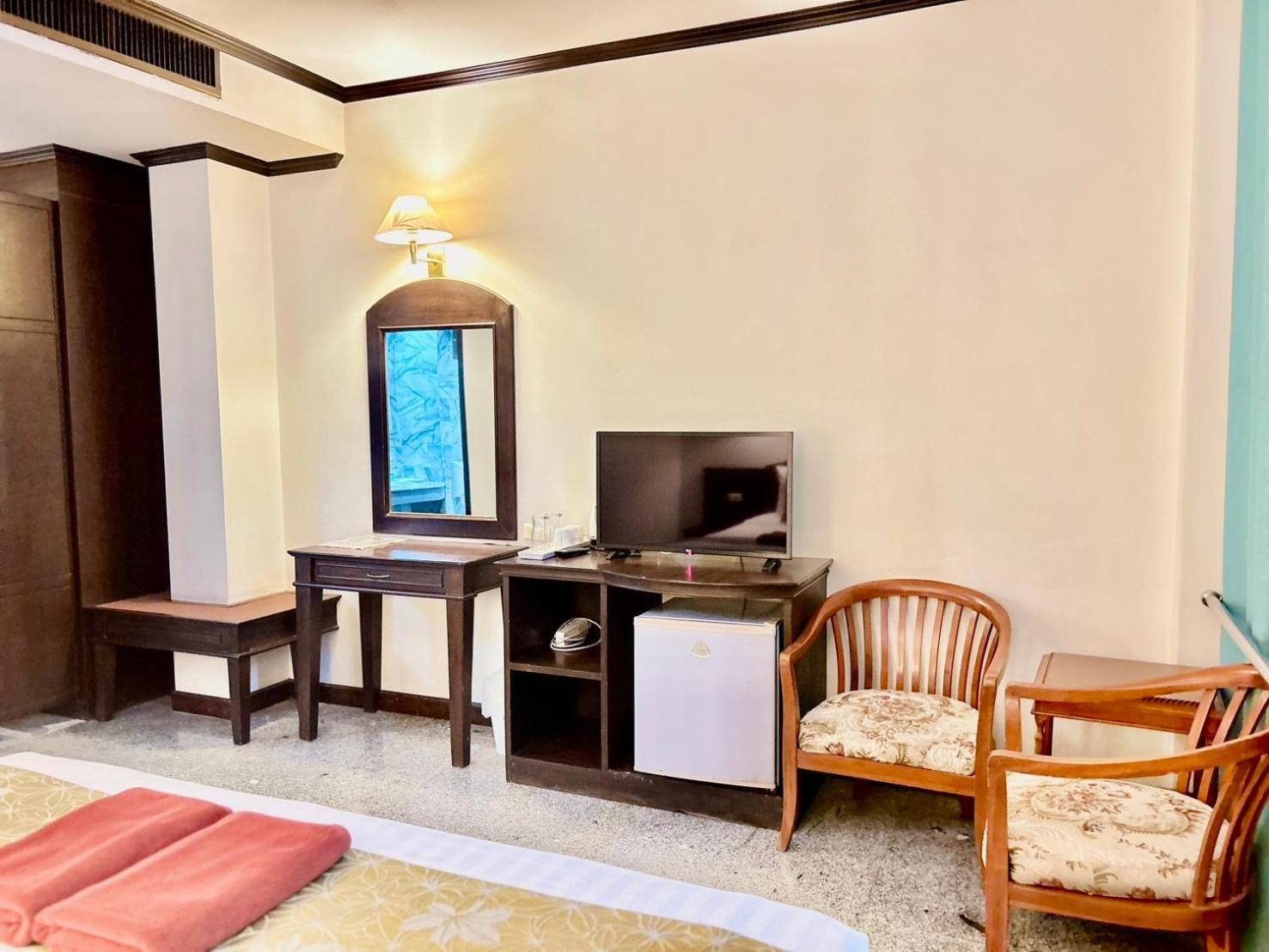 Green House Hotel Krabi town Esterno foto