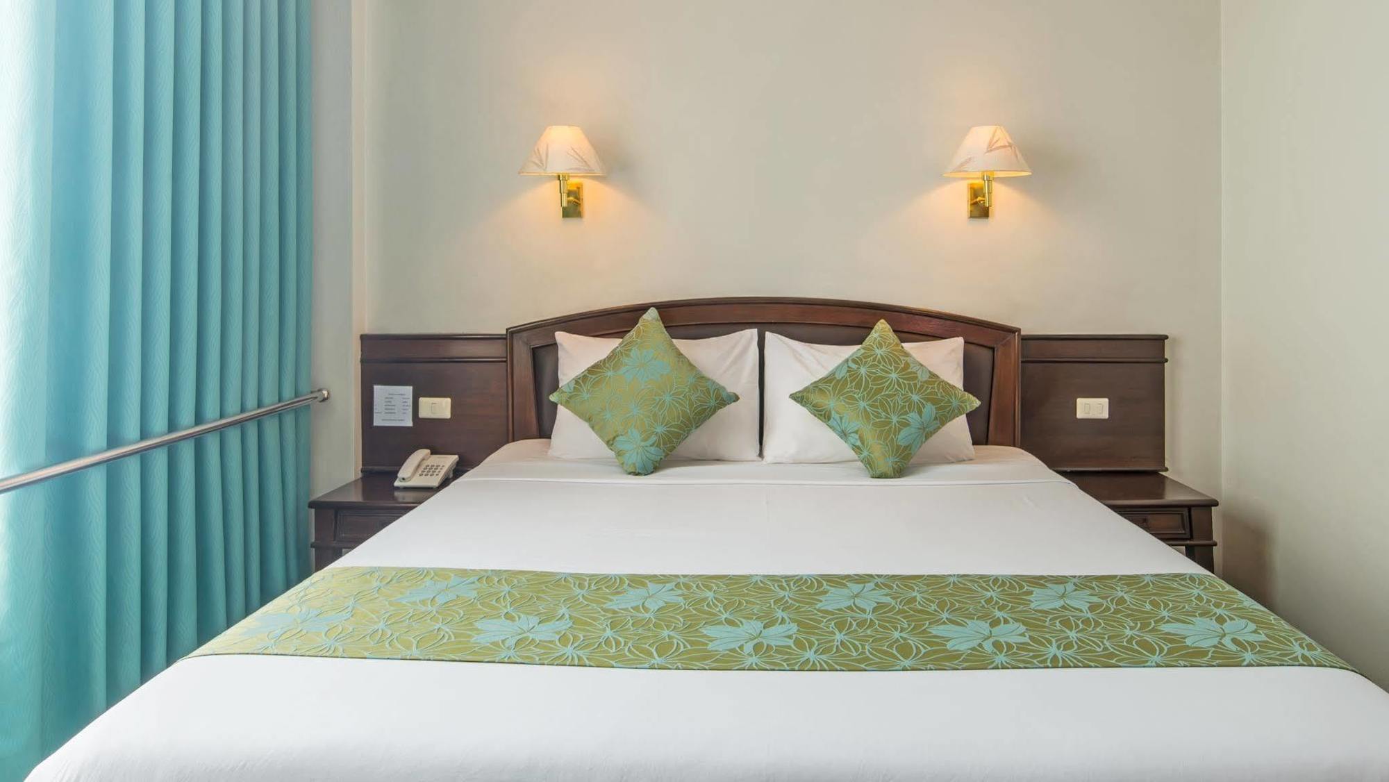 Green House Hotel Krabi town Esterno foto